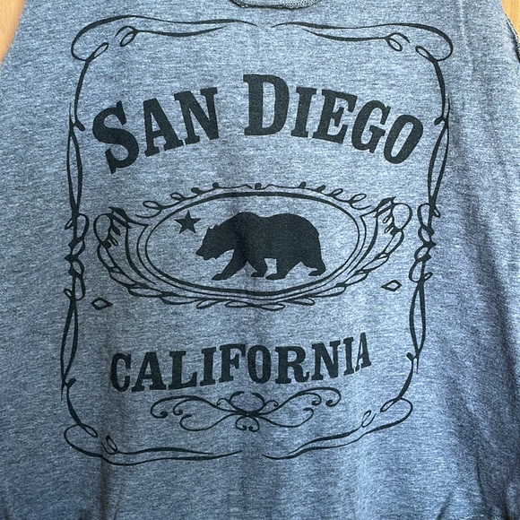 Crop Tank Top- San Diego - Picture 3 of 4